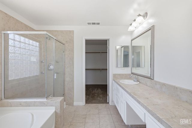 12413 Jacksonville Avenue, Bakersfield, CA 93312