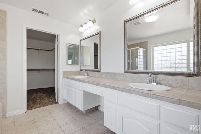 12413 Jacksonville Avenue, Bakersfield, CA 93312