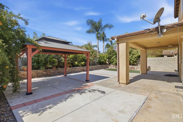 12413 Jacksonville Avenue, Bakersfield, CA 93312