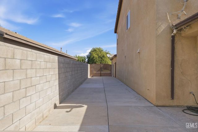 12413 Jacksonville Avenue, Bakersfield, CA 93312