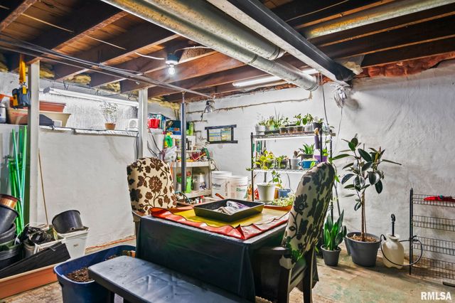 2072 N 20TH Street, Springfield, IL 62702