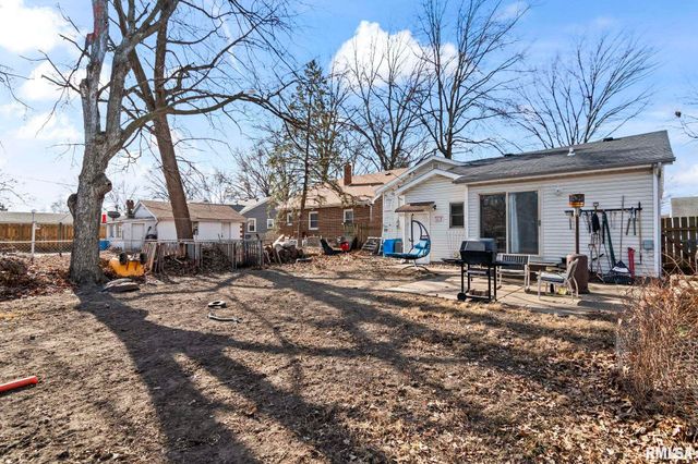 2072 N 20TH Street, Springfield, IL 62702