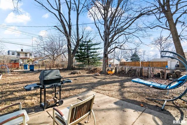 2072 N 20TH Street, Springfield, IL 62702