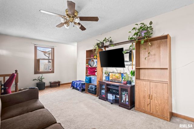 2072 N 20TH Street, Springfield, IL 62702