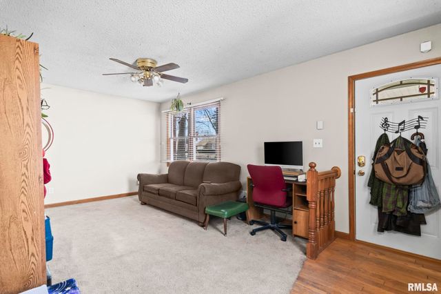 2072 N 20TH Street, Springfield, IL 62702