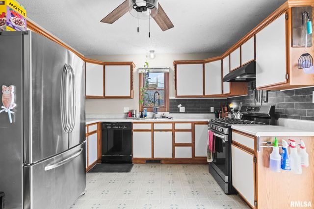 2072 N 20TH Street, Springfield, IL 62702