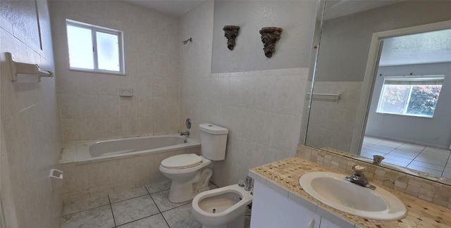 1649 SW 28th Terrace, Fort Lauderdale, FL 33312