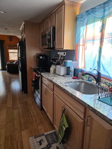 13 Pond View Way, Carver, MA 02330