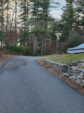 13 Pond View Way, Carver, MA 02330