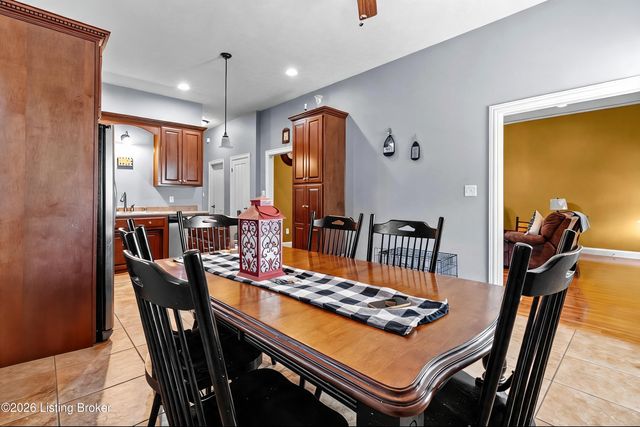 304 Hutchins Ridge Rd, Bardstown, KY 40004