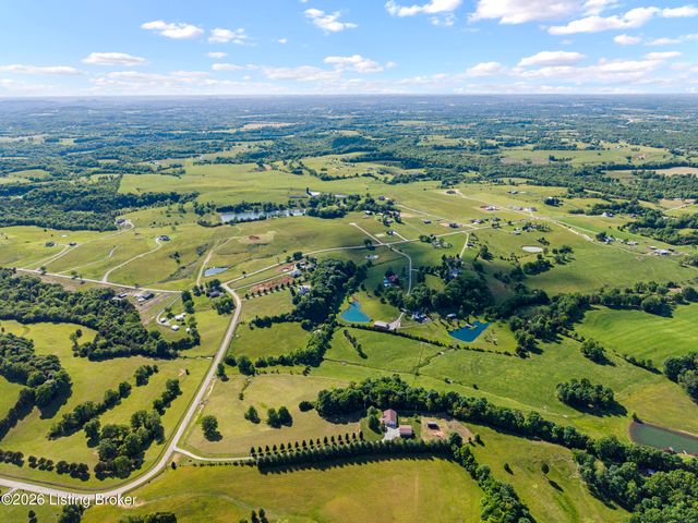304 Hutchins Ridge Rd, Bardstown, KY 40004