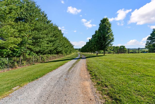 304 Hutchins Ridge Rd, Bardstown, KY 40004
