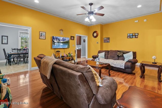 304 Hutchins Ridge Rd, Bardstown, KY 40004