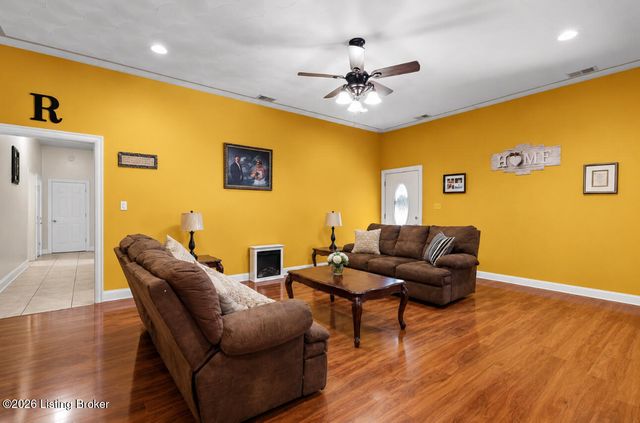 304 Hutchins Ridge Rd, Bardstown, KY 40004
