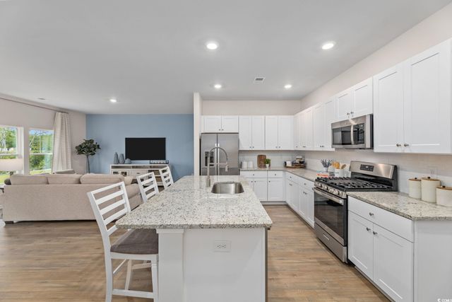 524 Cambria Dr, Conway, SC 29526