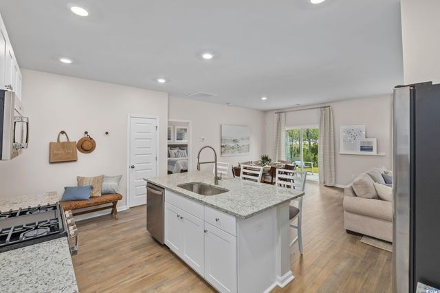 524 Cambria Dr, Conway, SC 29526