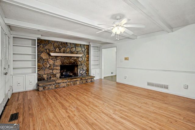 490 Hawthorne Drive, Fayetteville, GA 30214