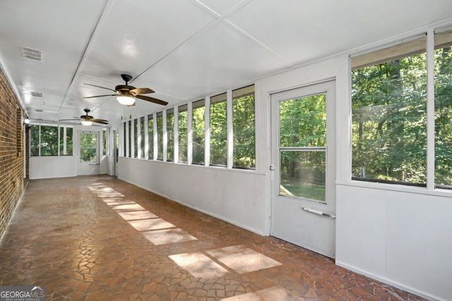 490 Hawthorne Drive, Fayetteville, GA 30214