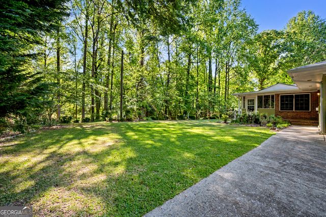 490 Hawthorne Drive, Fayetteville, GA 30214