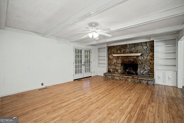 490 Hawthorne Drive, Fayetteville, GA 30214