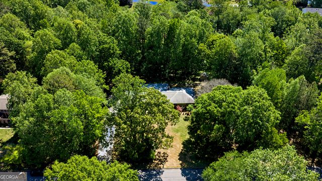 490 Hawthorne Drive, Fayetteville, GA 30214