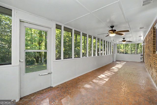 490 Hawthorne Drive, Fayetteville, GA 30214