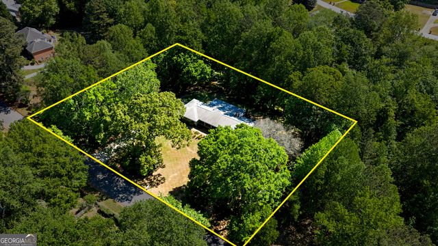 490 Hawthorne Drive, Fayetteville, GA 30214