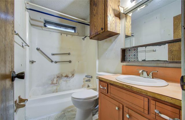 6003 Hoover Street, Houston, TX 77092