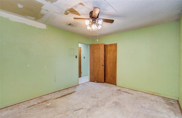 6003 Hoover Street, Houston, TX 77092