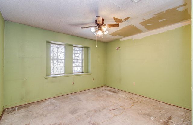 6003 Hoover Street, Houston, TX 77092