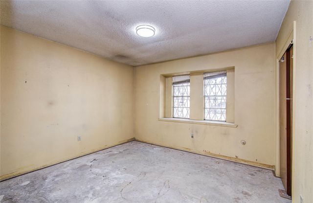 6003 Hoover Street, Houston, TX 77092