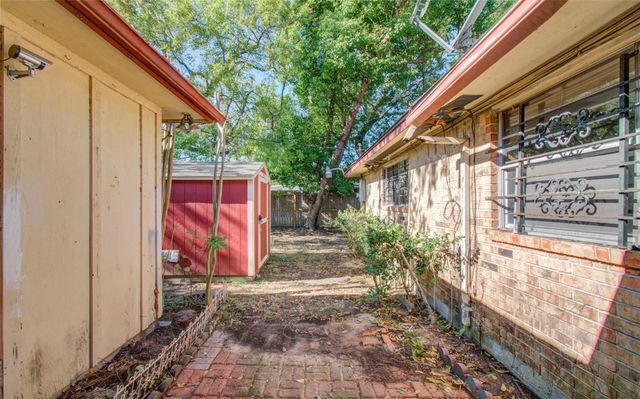 6003 Hoover Street, Houston, TX 77092