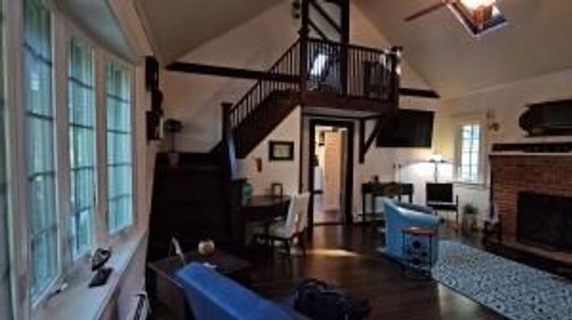 85 Presidents Rd WINTER, Bourne, MA 02532