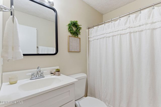 5049 Ferndale Road, Wilmington, NC 28411