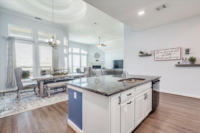 623 Baretta LOOP, Buda, TX 78610