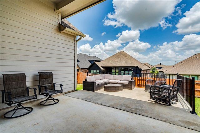 623 Baretta LOOP, Buda, TX 78610