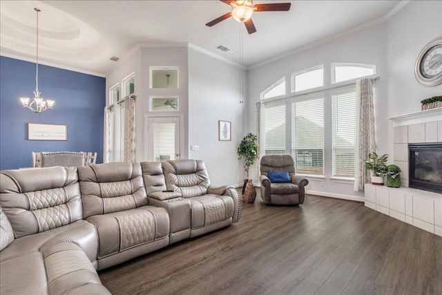 623 Baretta LOOP, Buda, TX 78610