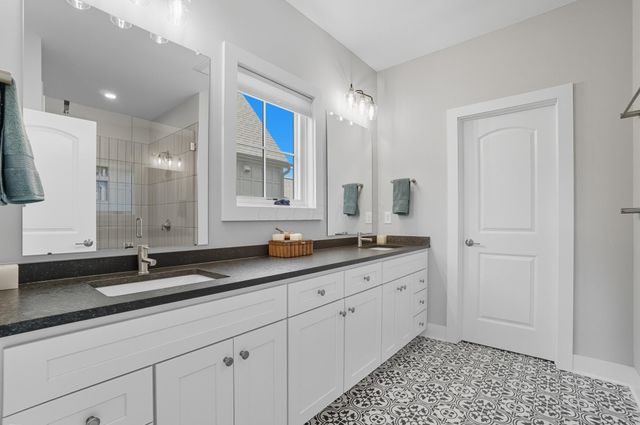 2872 Kobuk Drive, Columbus, OH 43228