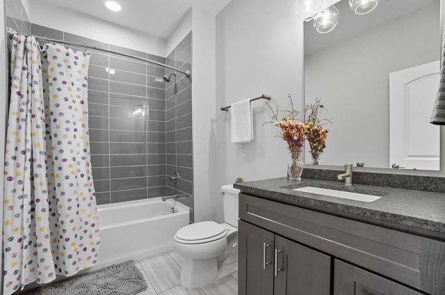 2872 Kobuk Drive, Columbus, OH 43228