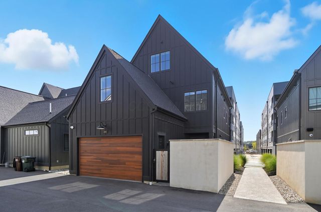 2872 Kobuk Drive, Columbus, OH 43228