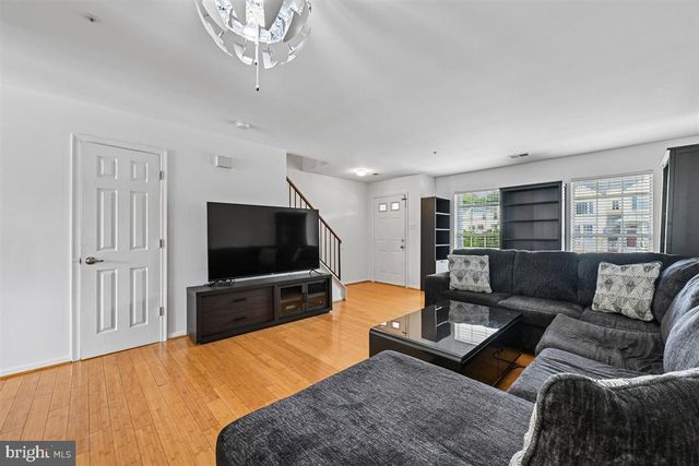 1560 FALLOWFIELD CT, Crofton, MD 21114