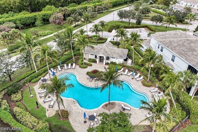 9255 Museo CIR 102, Naples, FL 34114