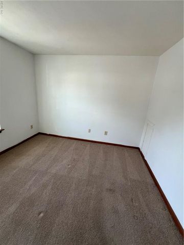 824 Huntly DR, Chesapeake, VA 23320
