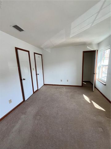 824 Huntly DR, Chesapeake, VA 23320