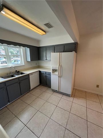 824 Huntly DR, Chesapeake, VA 23320