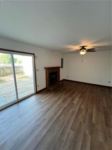 824 Huntly DR, Chesapeake, VA 23320