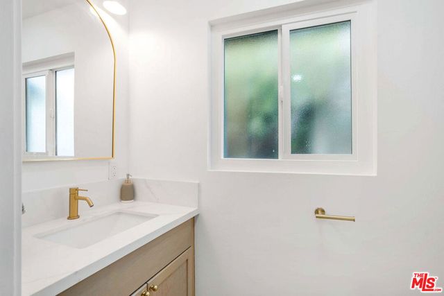 923 Larker Avenue, Los Angeles, CA 90042