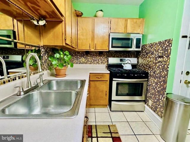 611 THORN ST, Reading, PA 19601