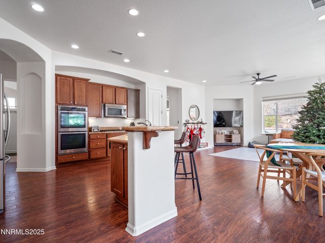 7490 Rough Rock Drive, Reno, NV 89502