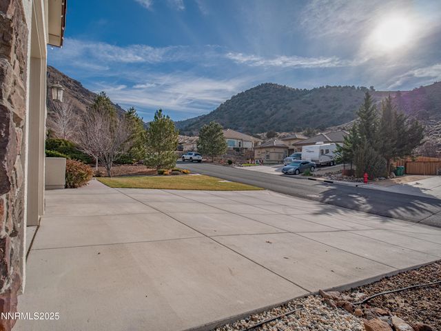 7490 Rough Rock Drive, Reno, NV 89502